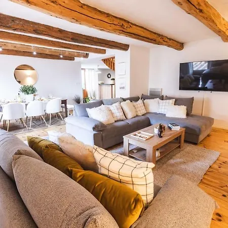 Holiday home Maison Pyrenea Grand Prestige Saint-lary Bourisp